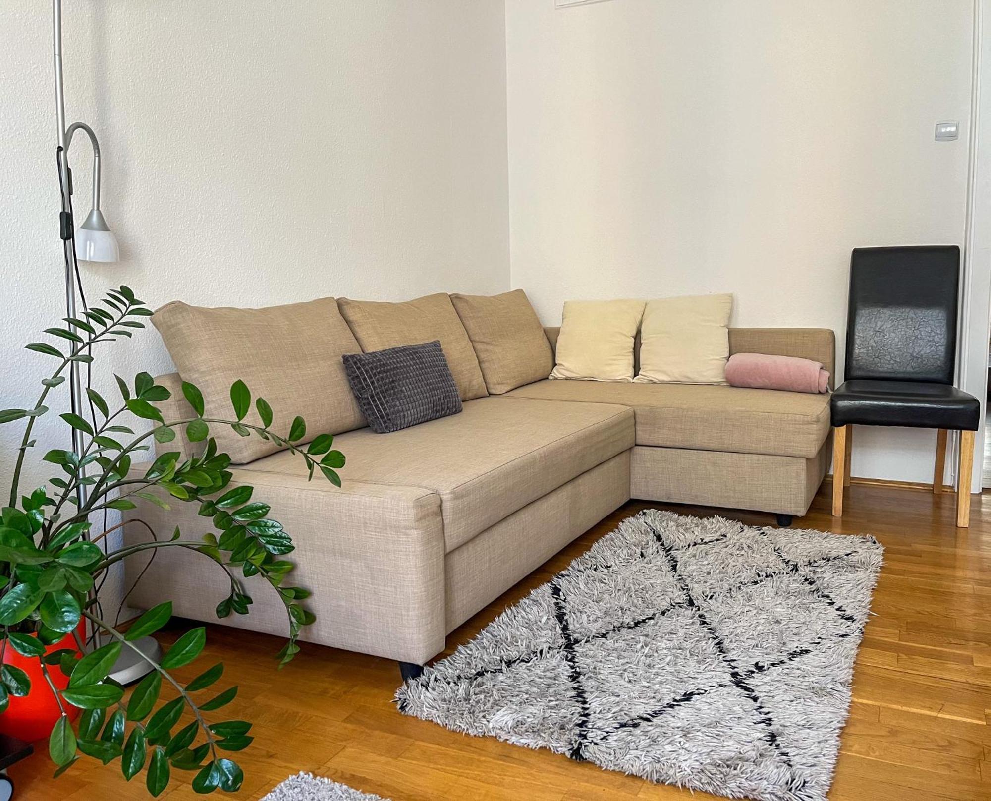 King One In The Center - Netflix Apartmán