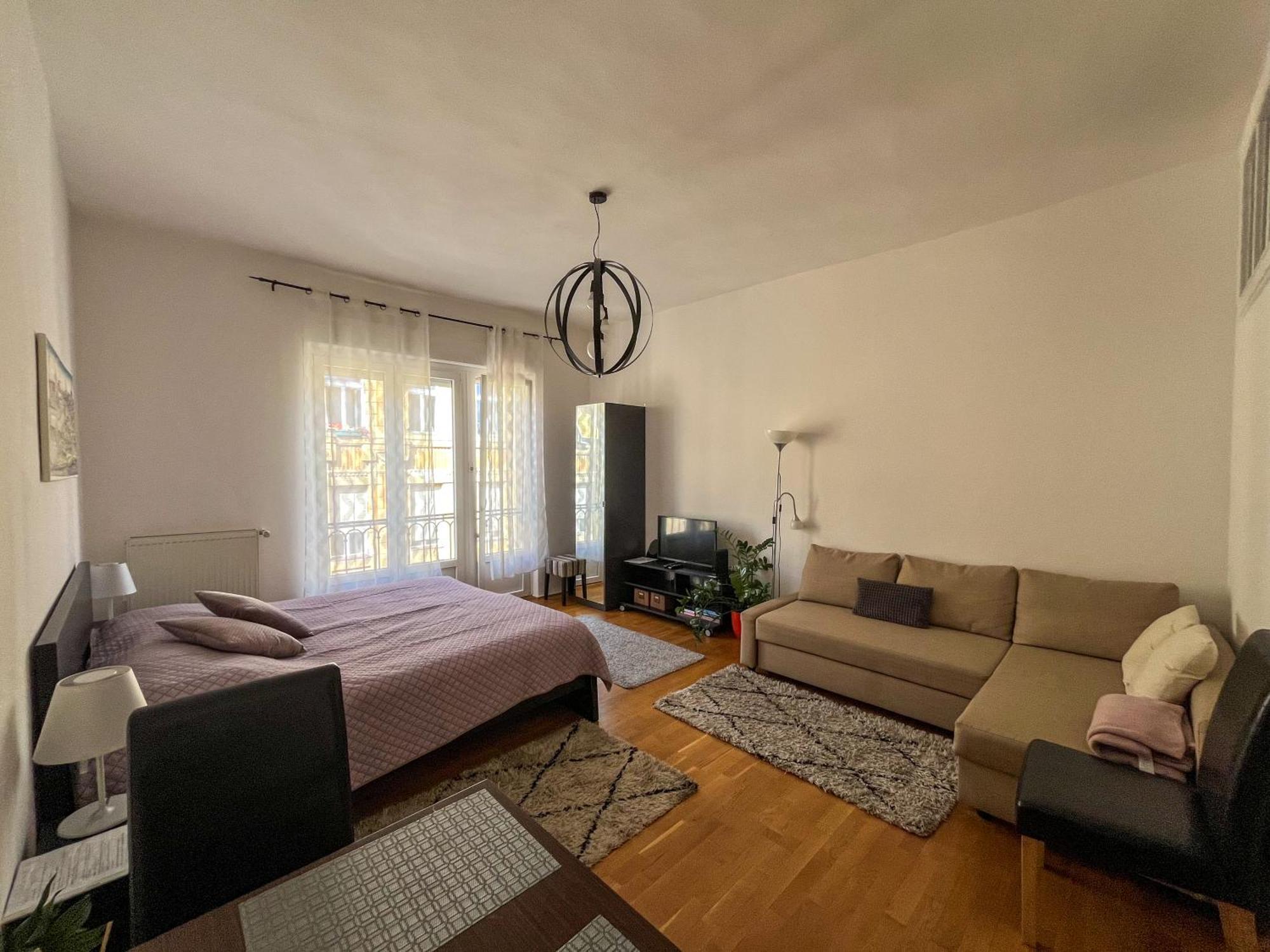 King One In The Center - Netflix Apartmán *